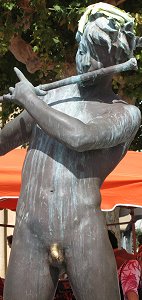 F�lix Maurice Charpentier - L'Improvisateur (lifesize bronze, Bandol, France)