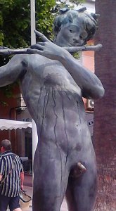 F�lix Maurice Charpentier - L'Improvisateur (lifesize bronze, Bandol, France)