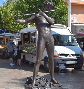 F�lix Maurice Charpentier - L'Improvisateur (lifesize 2021 replica, Bandol, France)